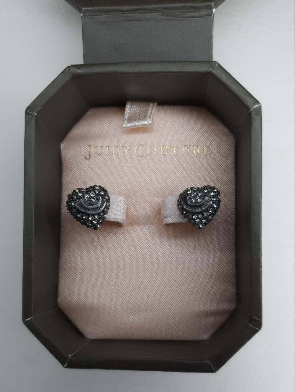 Juicy Couture Pavé Heart Hematite Earrings - NWT + FREE GIFT